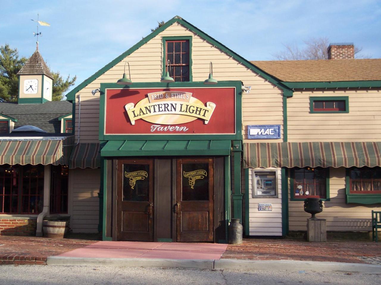 Colonial Inn Smithville Exterior photo